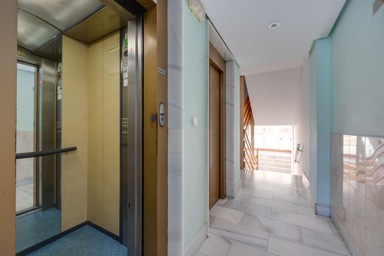 Квартира в Торревьехе, Испания, 47 м² - фото 14