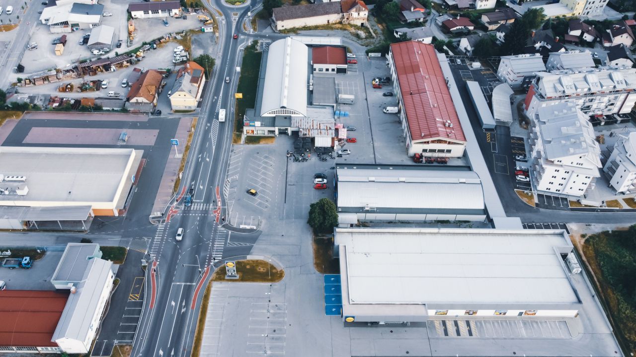 Магазин в Кочевье, Словения, 1 691 м² - фото 2