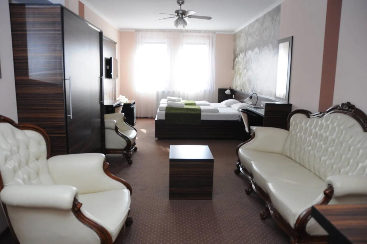 Отель, гостиница в Будапеште, Венгрия, 449.87 м² - фото 3