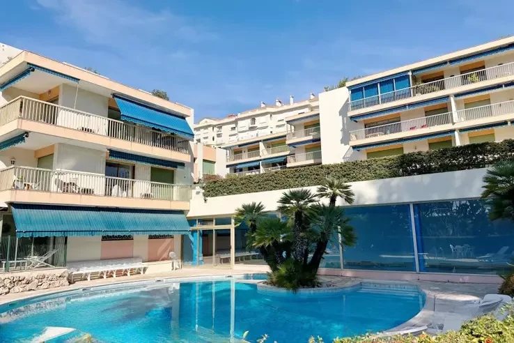 Квартира в Каннах, Франция, 80 м² - фото 1