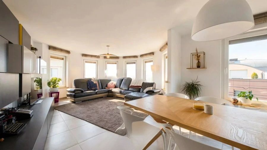 Квартира в Люксембурге, Люксембург, 107 м² - фото 1