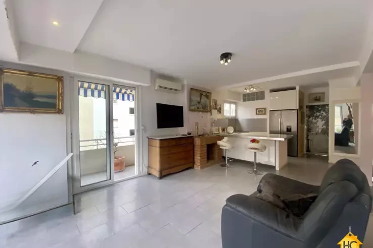 Квартира в Каннах, Франция, 80 м² - фото 1