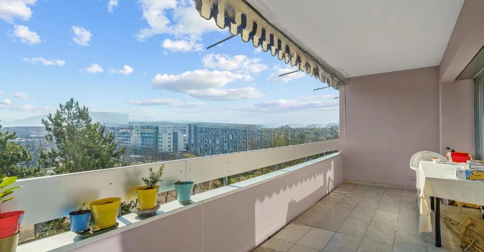 Квартира в Женеве, Швейцария, 95 м² - фото 1