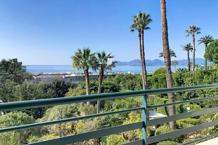 Квартира в Каннах, Франция, 48 м² - фото 1