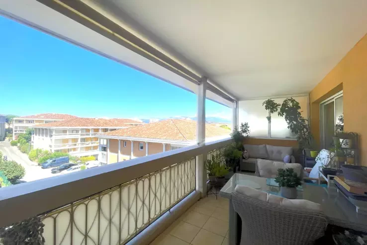 Квартира в Каннах, Франция, 49 м² - фото 1