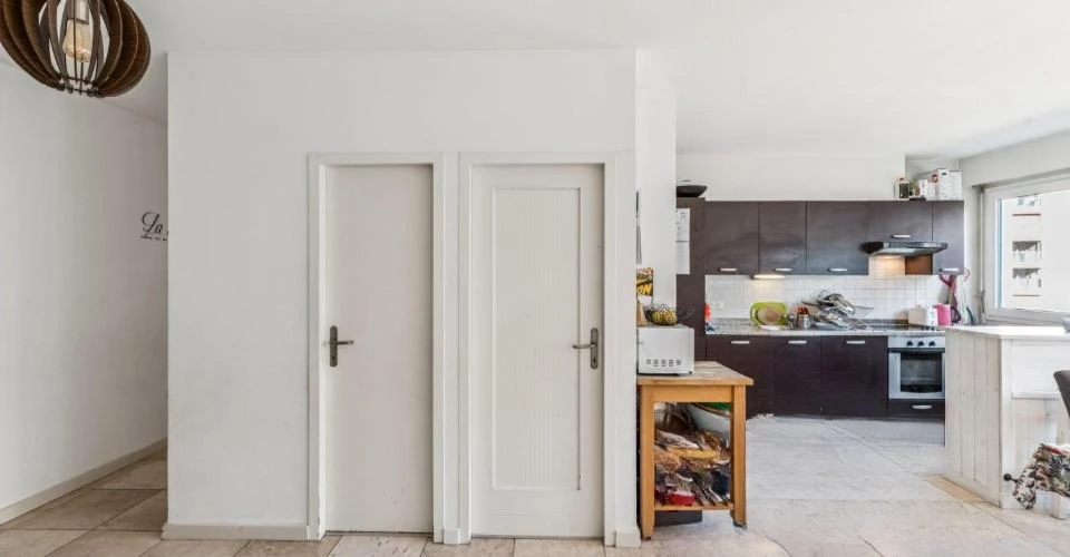 Квартира в Женеве, Швейцария, 94 м² - фото 2