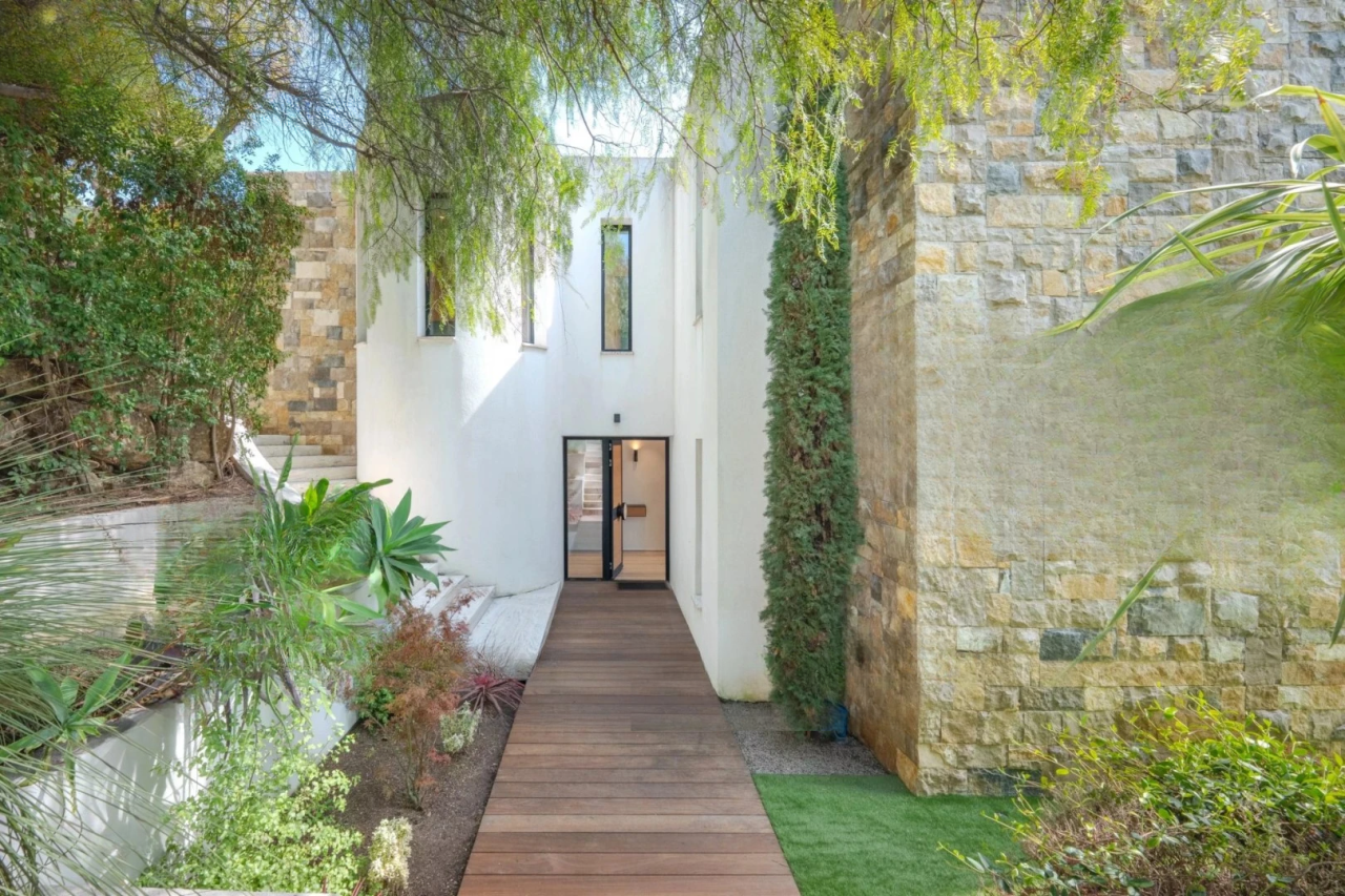 Квартира в Каннах, Франция, 207 м² - фото 2