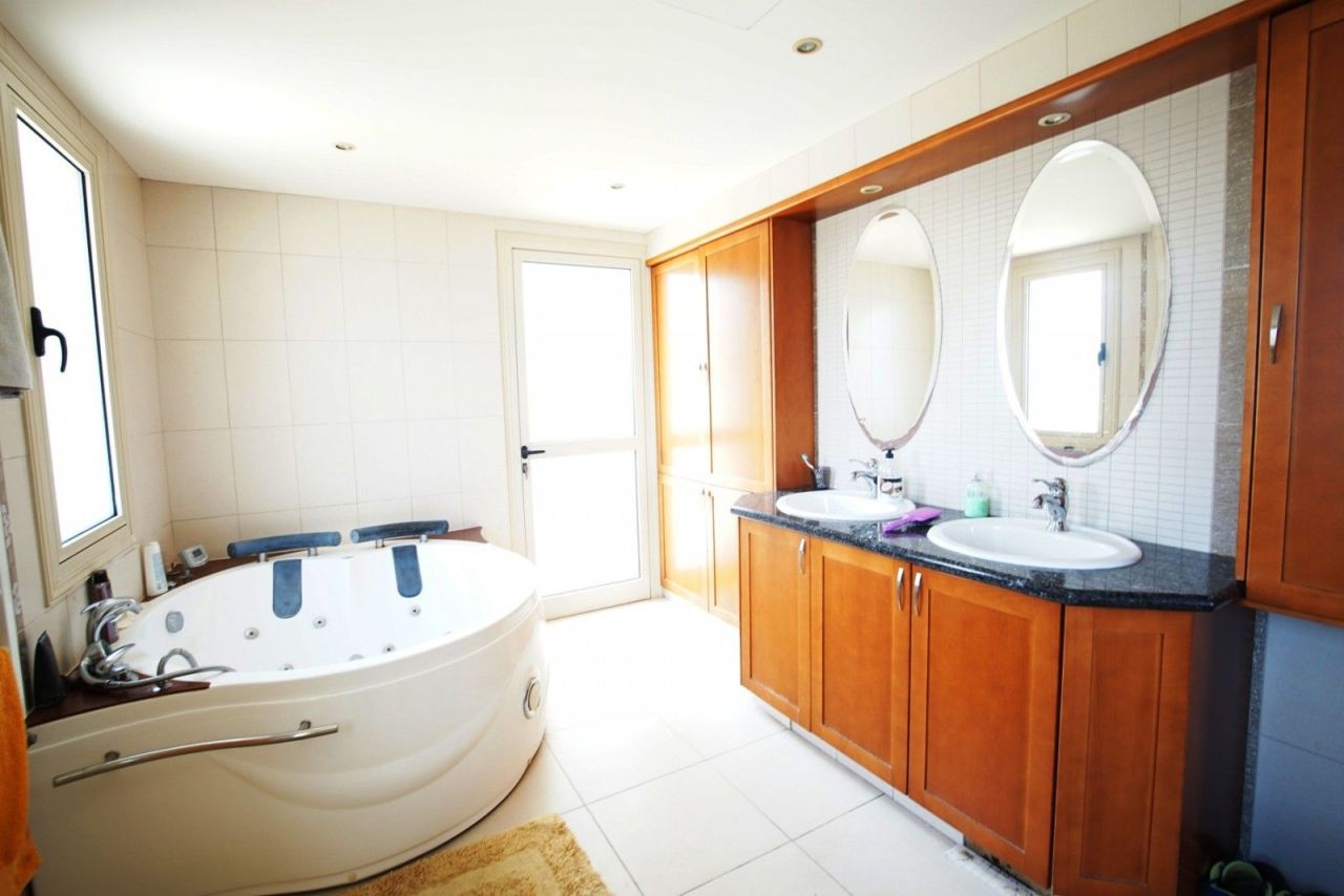 Вилла в Пафосе, Кипр, 680 м² - фото 12