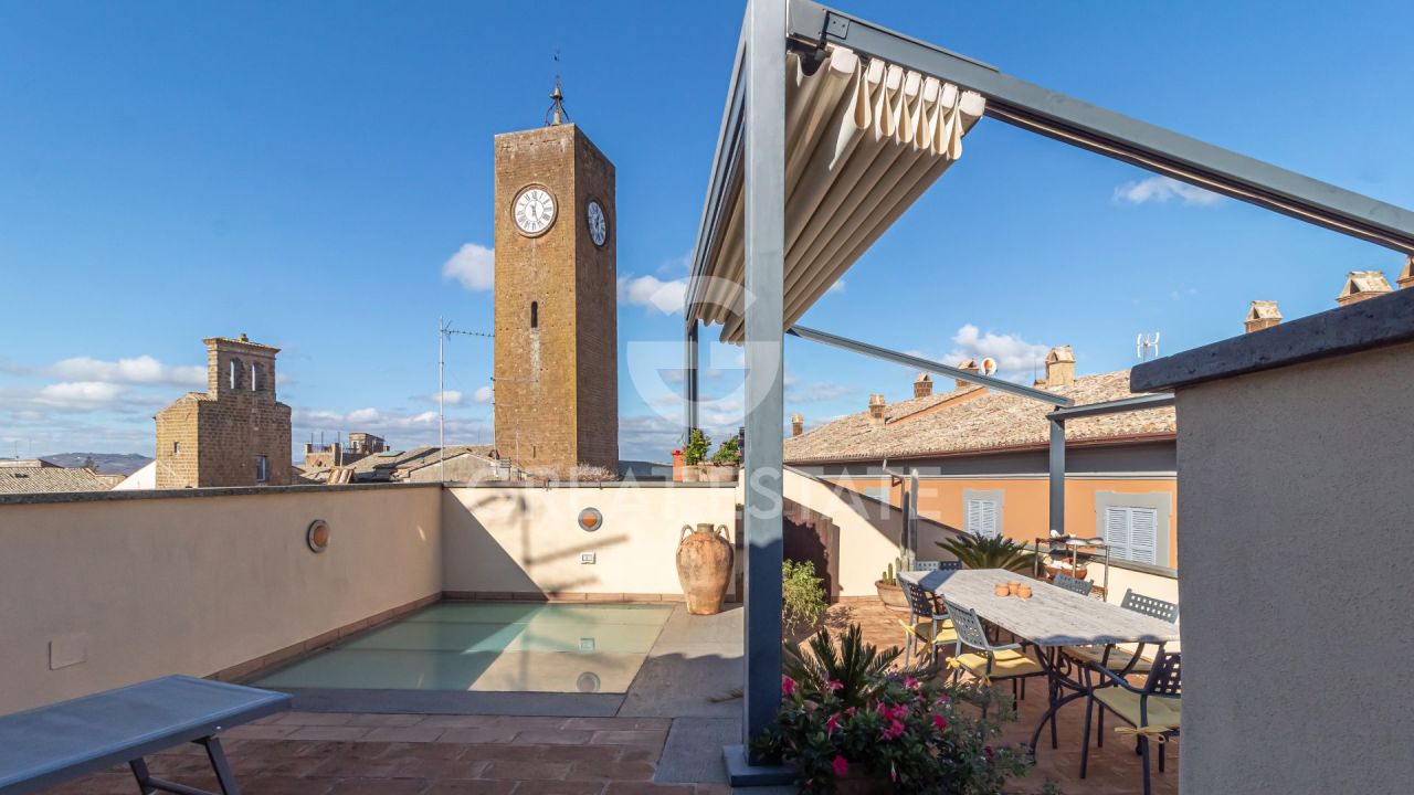 Апартаменты в Орвието, Италия, 242.55 м² - фото 1