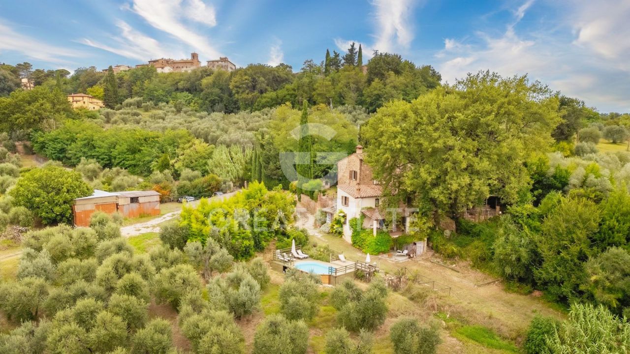 Дом Gambassi Terme, Италия, 374 м² - фото 2