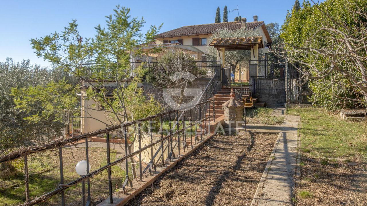 Вилла в Туоро-суль-Тразимено, Италия, 305.95 м² - фото 6