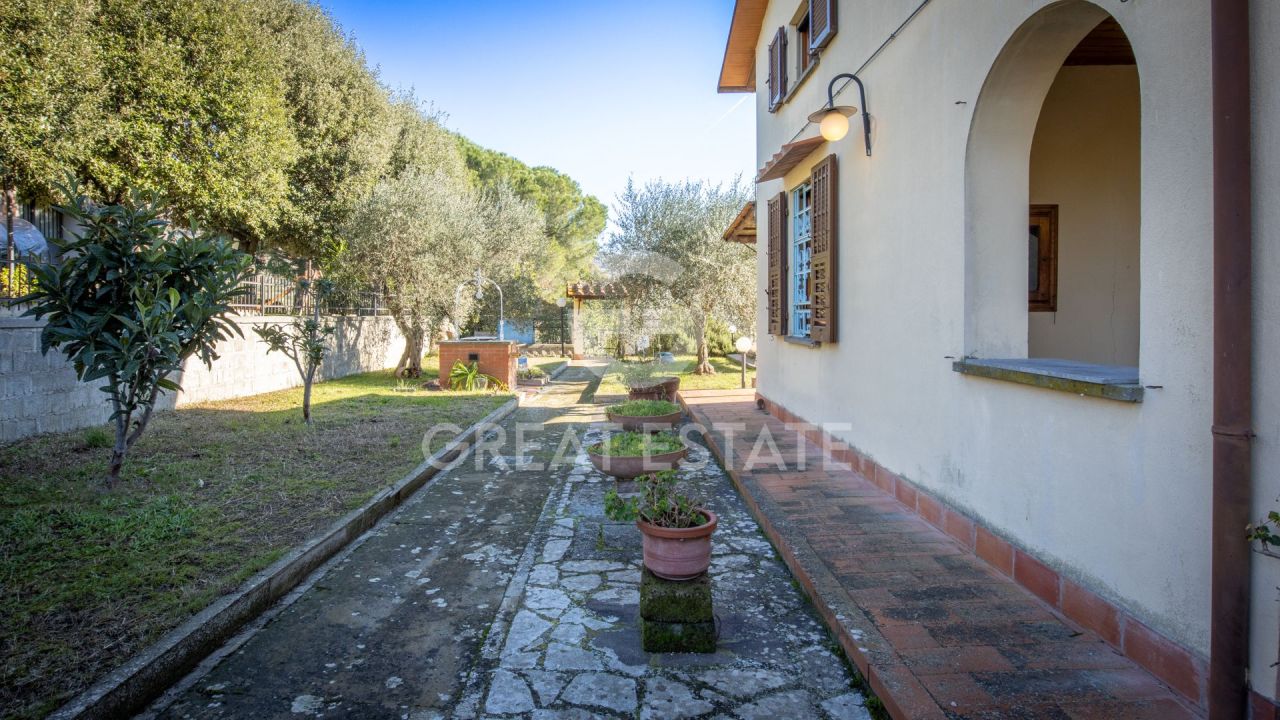 Вилла в Туоро-суль-Тразимено, Италия, 305.95 м² - фото 7