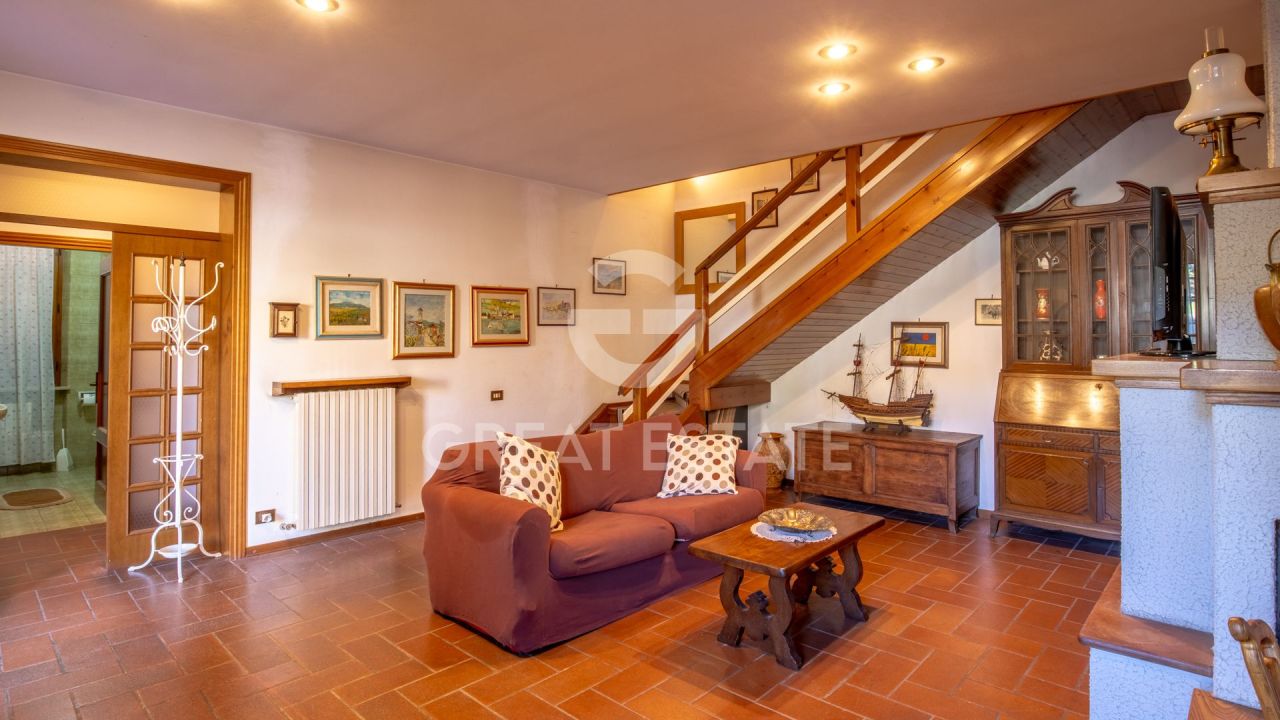 Вилла в Туоро-суль-Тразимено, Италия, 305.95 м² - фото 11