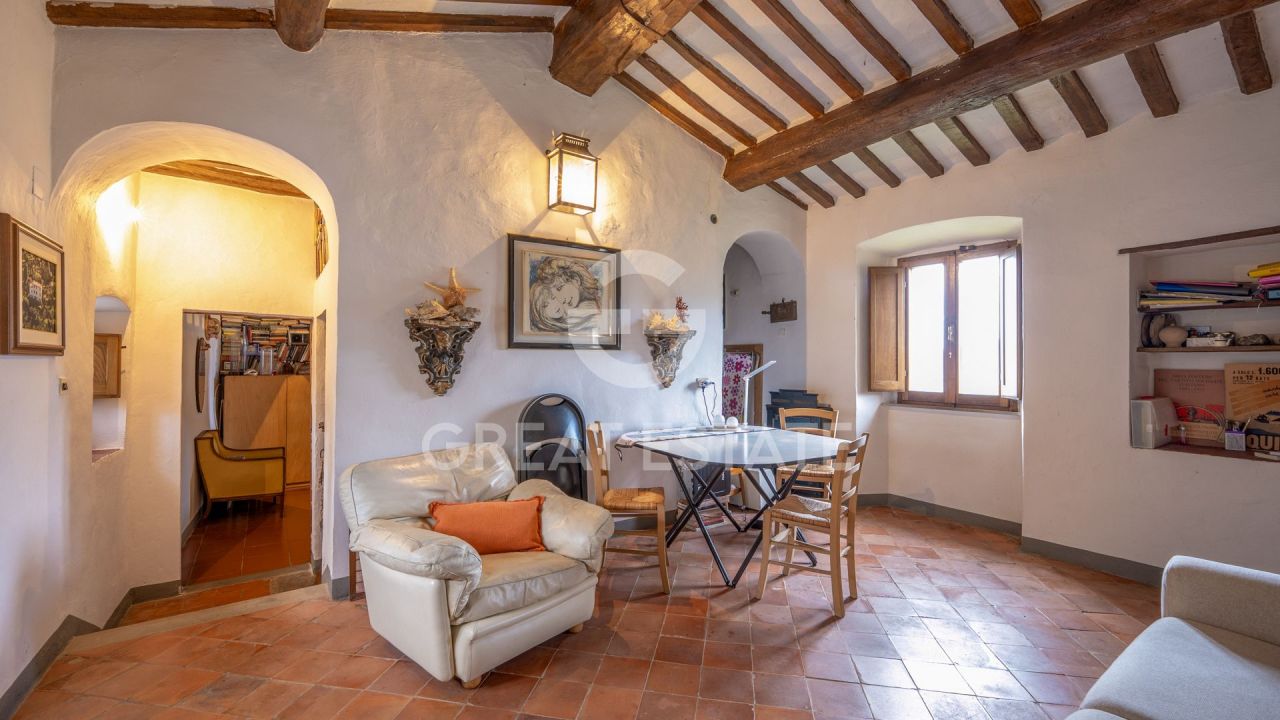 Дом в Кортоне, Италия, 275.2 м² - фото 12