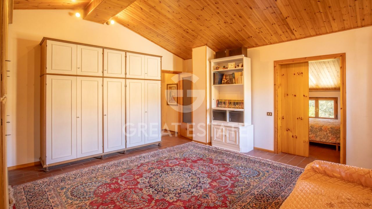 Вилла в Туоро-суль-Тразимено, Италия, 305.95 м² - фото 13