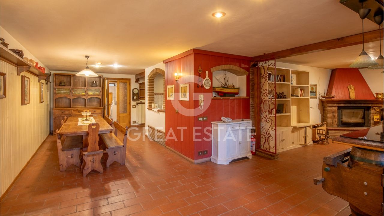 Вилла в Туоро-суль-Тразимено, Италия, 305.95 м² - фото 15