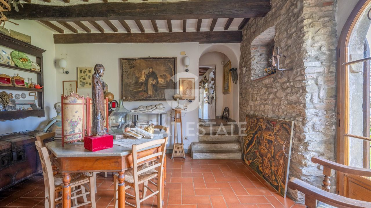 Дом в Кортоне, Италия, 275.2 м² - фото 15