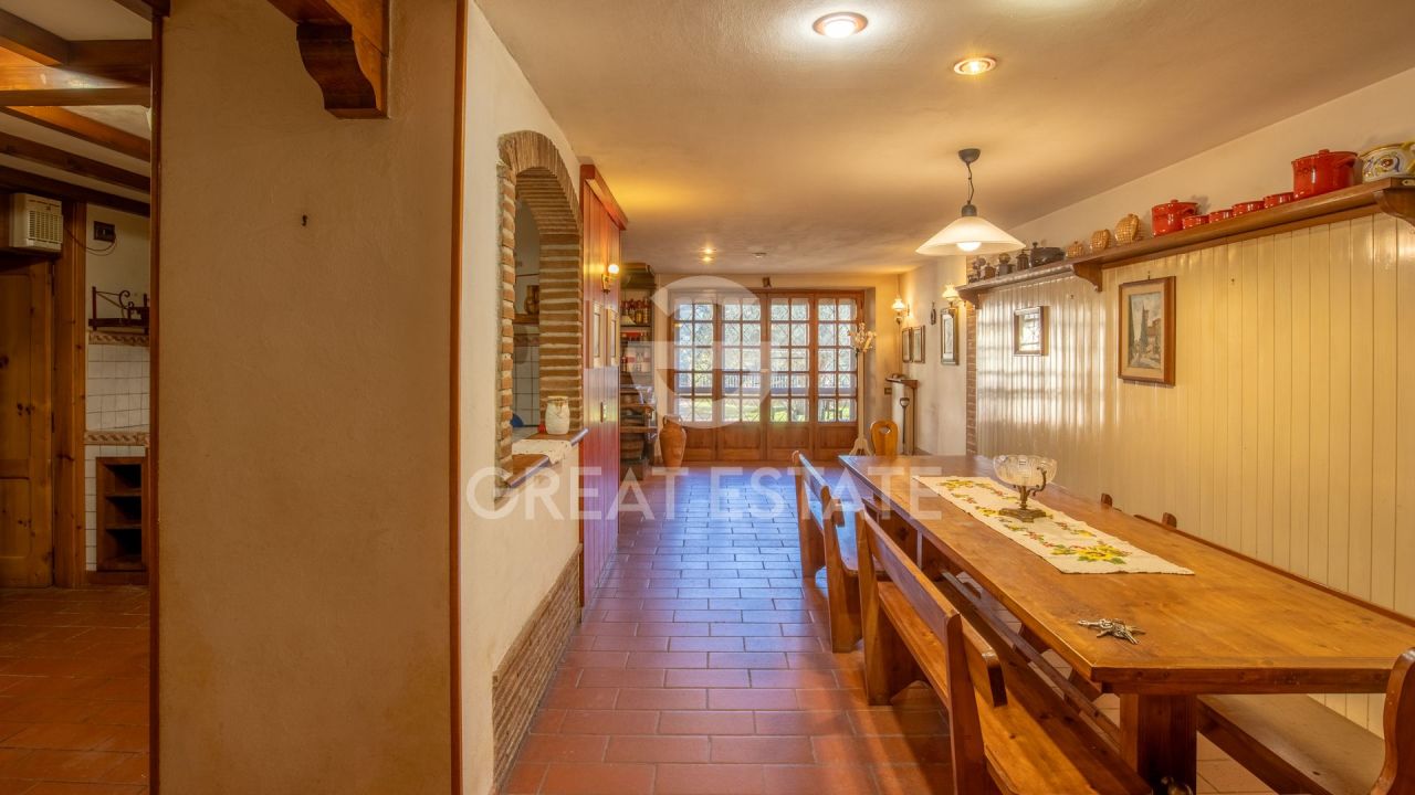 Вилла в Туоро-суль-Тразимено, Италия, 305.95 м² - фото 16