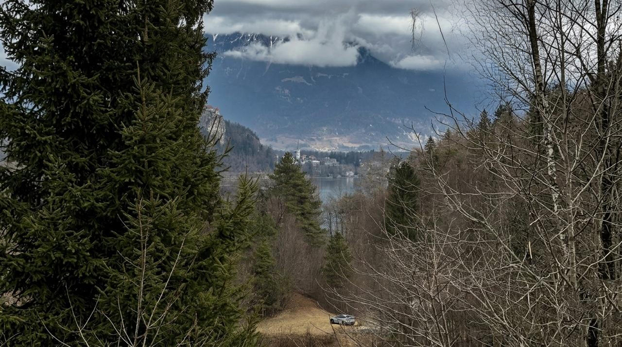 Земля в Бледе, Словения, 9 034 м² - фото 7