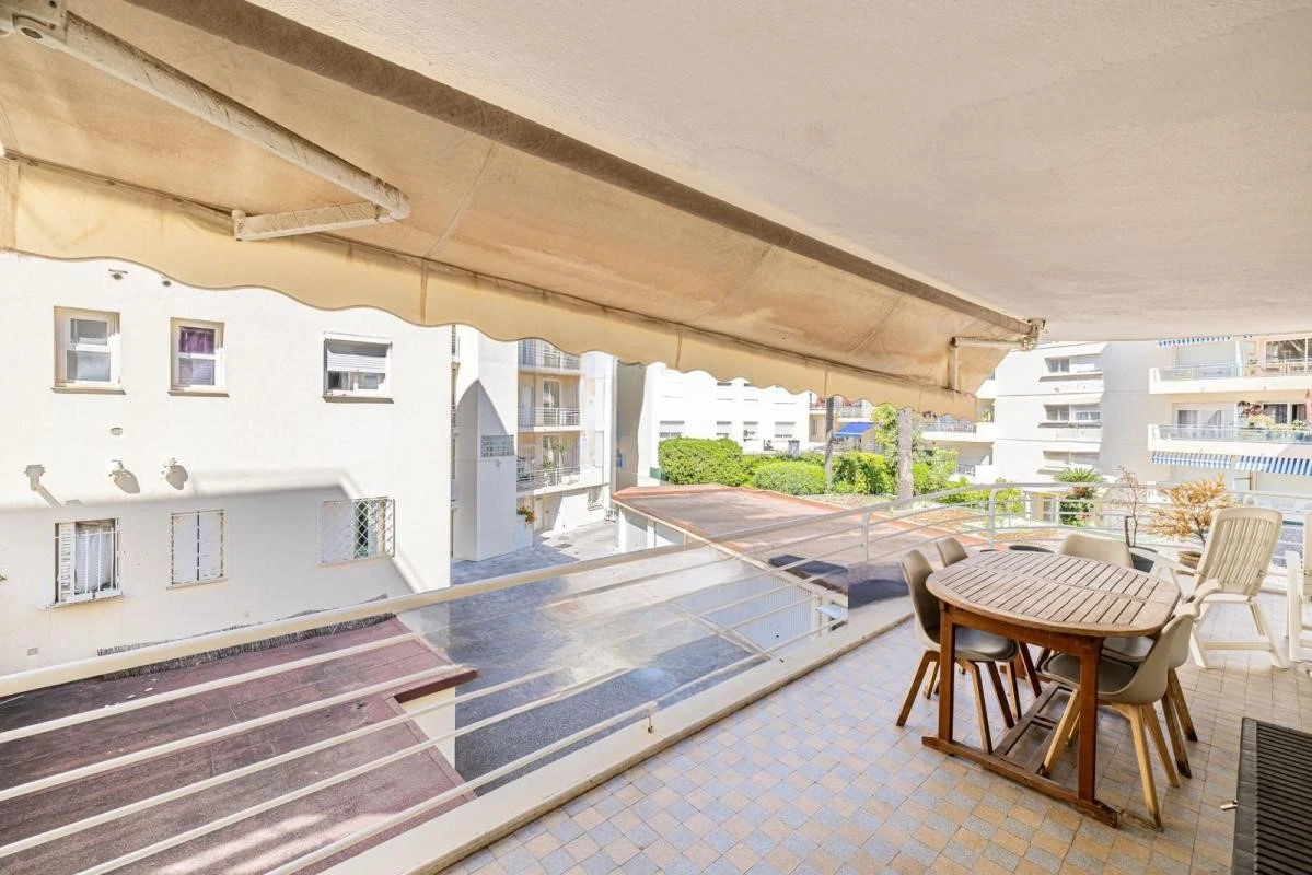 Квартира в Каннах, Франция, 54 м² - фото 1