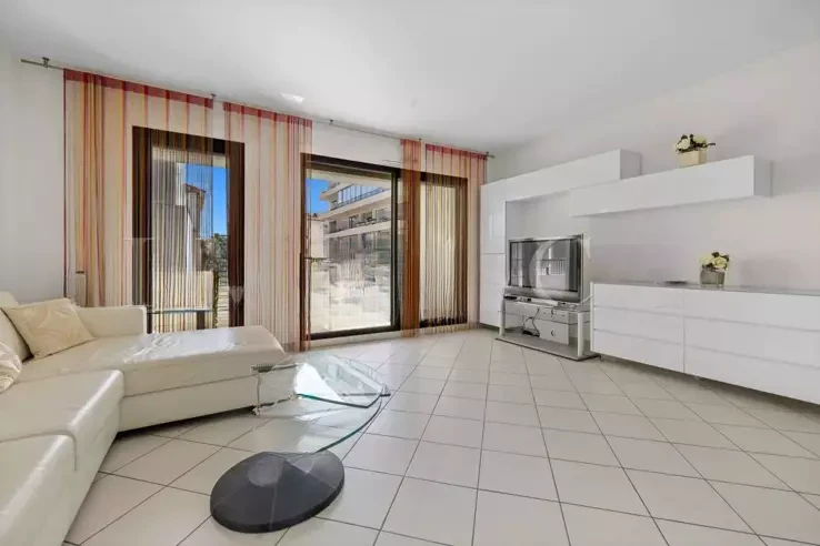 Квартира в Каннах, Франция, 51 м² - фото 1