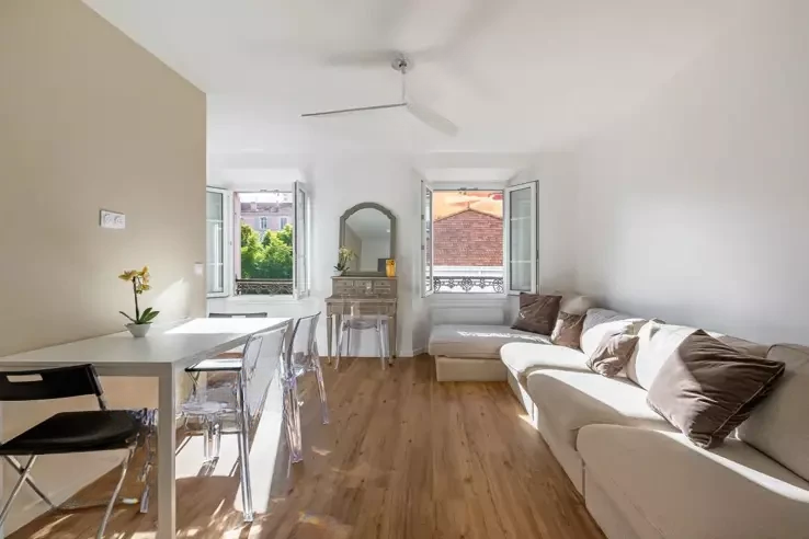 Квартира в Каннах, Франция, 60 м² - фото 1