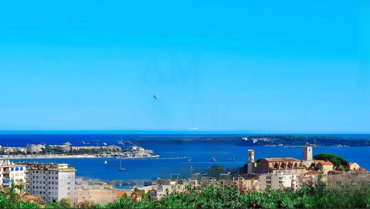 Квартира в Каннах, Франция, 270 м² - фото 1