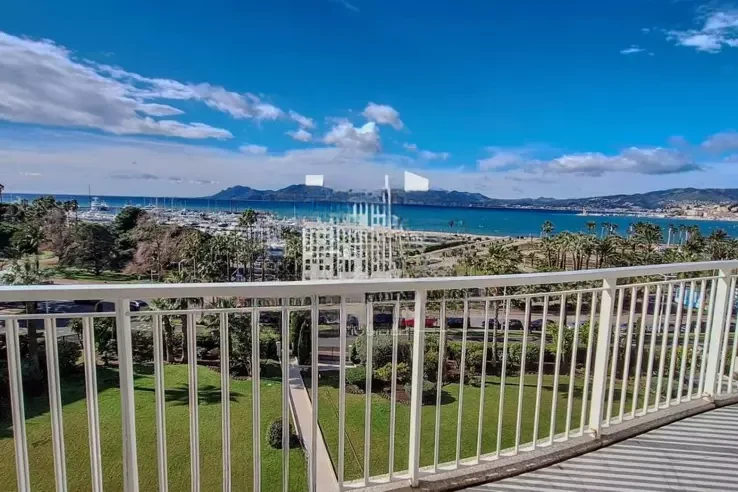 Квартира в Каннах, Франция, 126 м² - фото 1