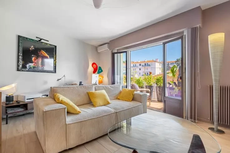 Квартира в Каннах, Франция, 64 м² - фото 1