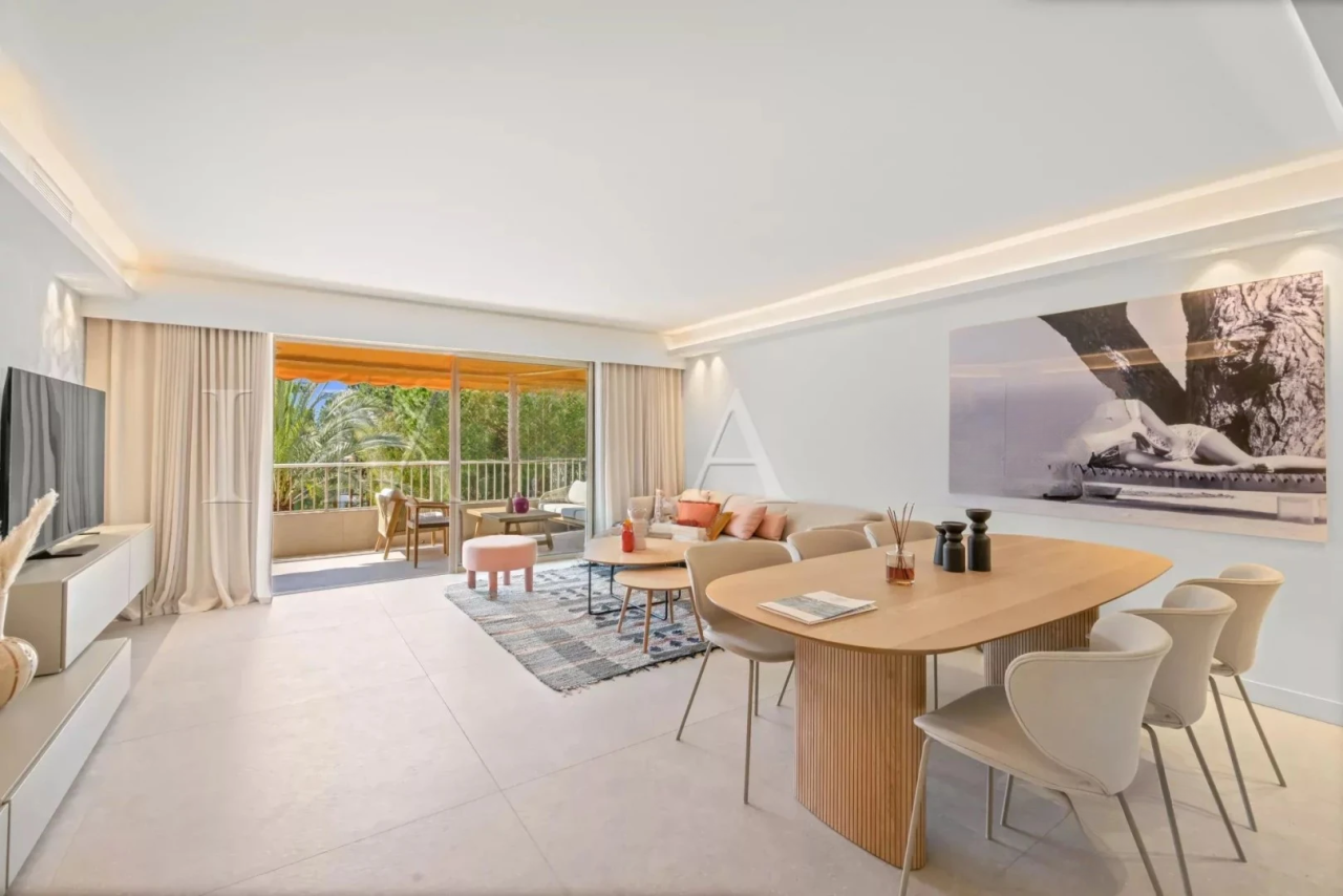 Квартира в Каннах, Франция, 98 м² - фото 1