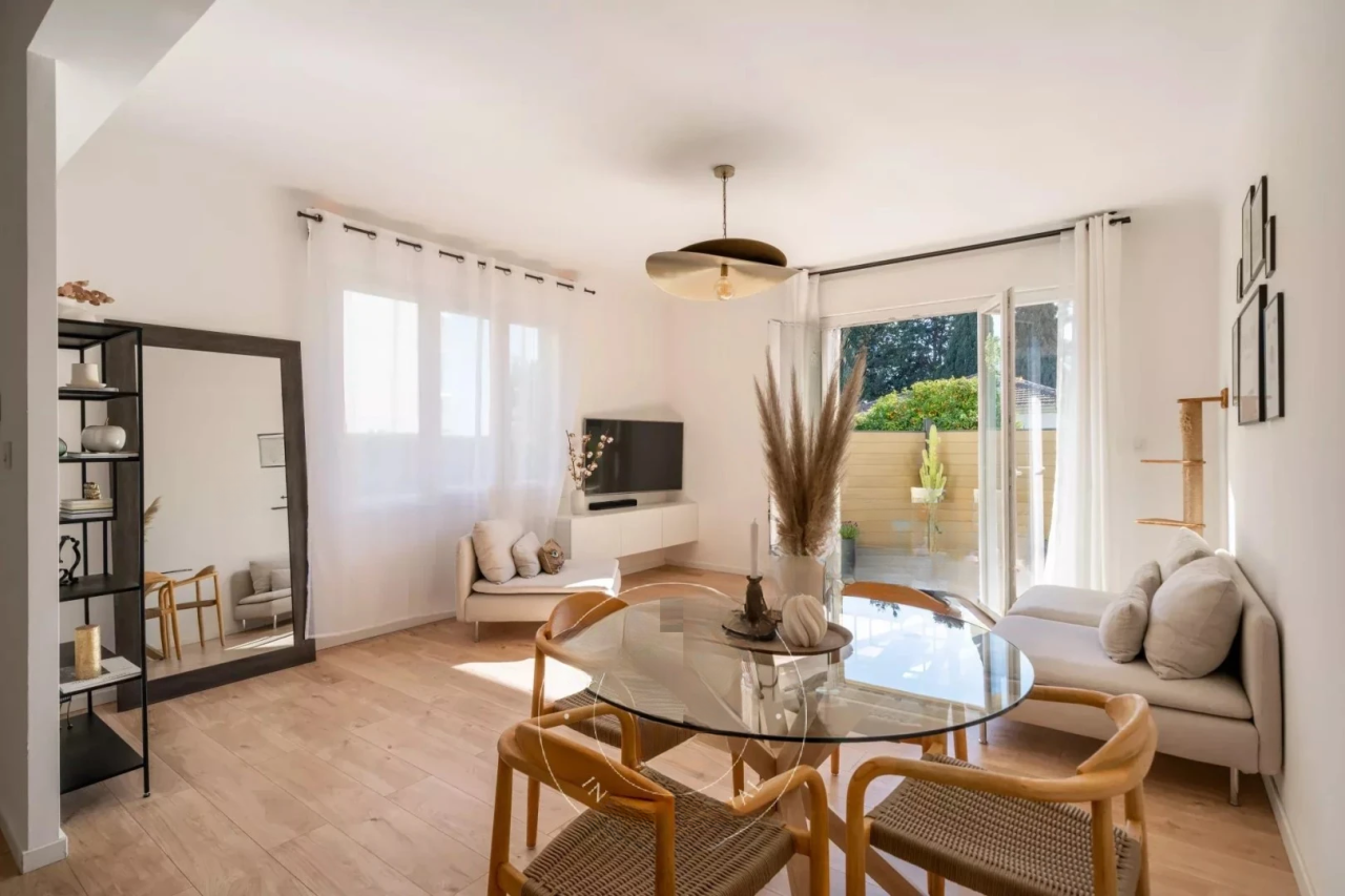 Квартира в Каннах, Франция, 94 м² - фото 1