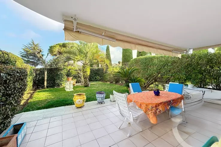 Квартира в Каннах, Франция, 97 м² - фото 1