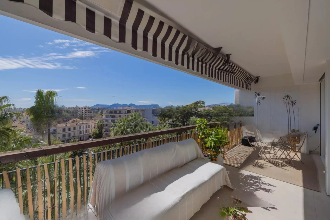 Квартира в Каннах, Франция, 91 м² - фото 2
