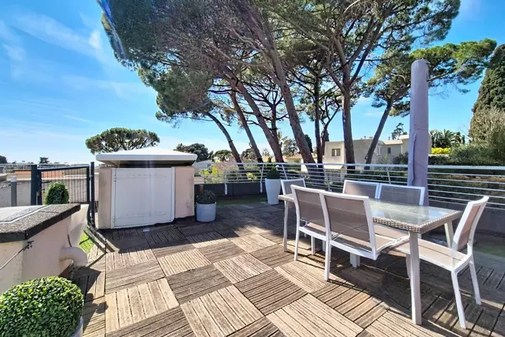 Квартира в Каннах, Франция, 65 м² - фото 2