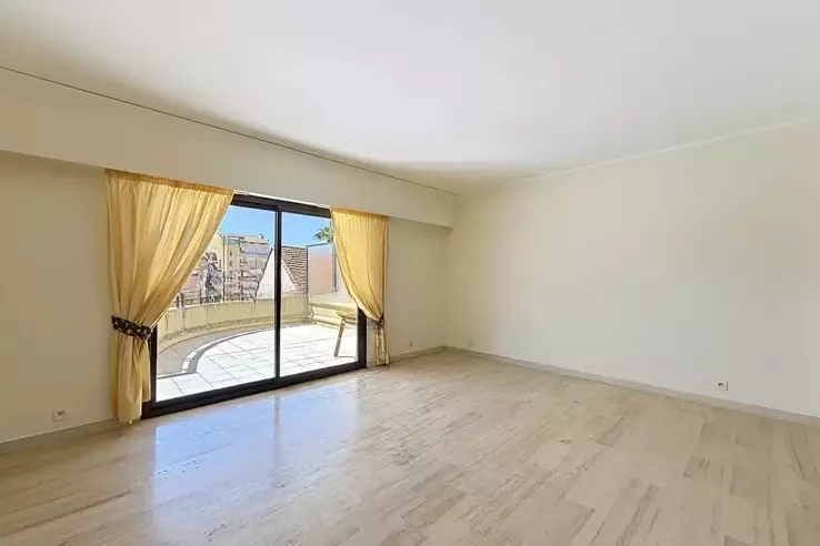 Квартира в Каннах, Франция, 86 м² - фото 2