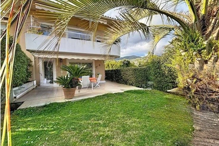 Квартира в Каннах, Франция, 97 м² - фото 2