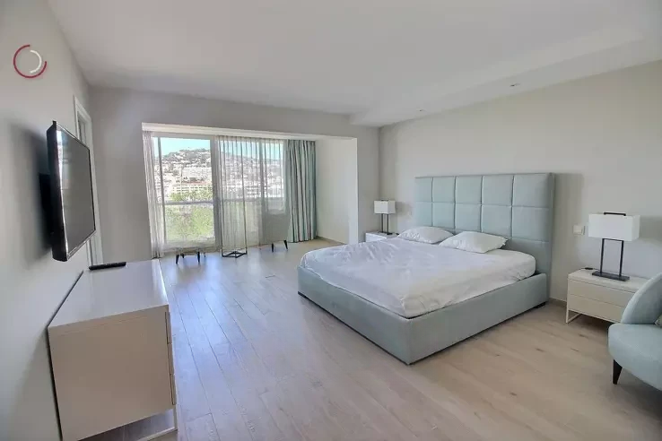 Квартира в Каннах, Франция, 187 м² - фото 3