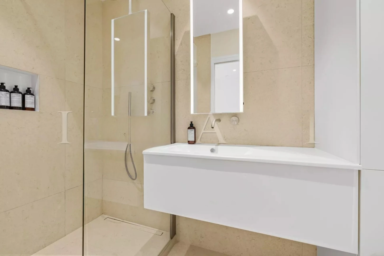 Квартира в Каннах, Франция, 91 м² - фото 9