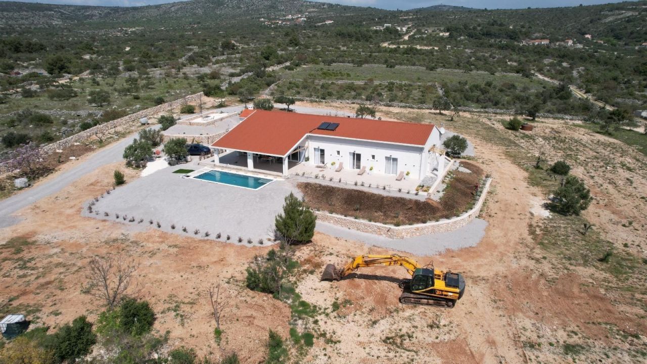 Вилла в Рогознице, Хорватия, 356 м² - фото 2