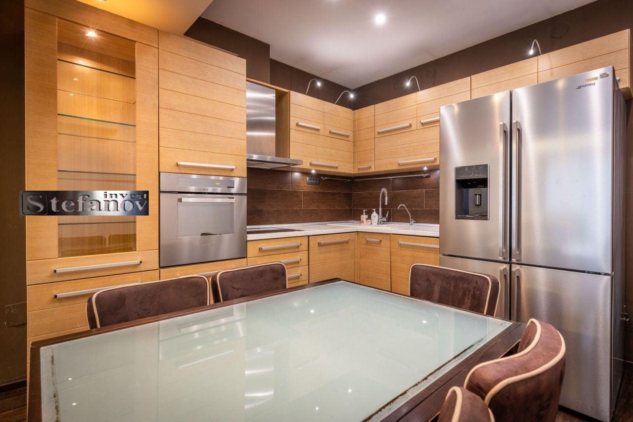 Квартира в Варне, Болгария, 90 м² - фото 1