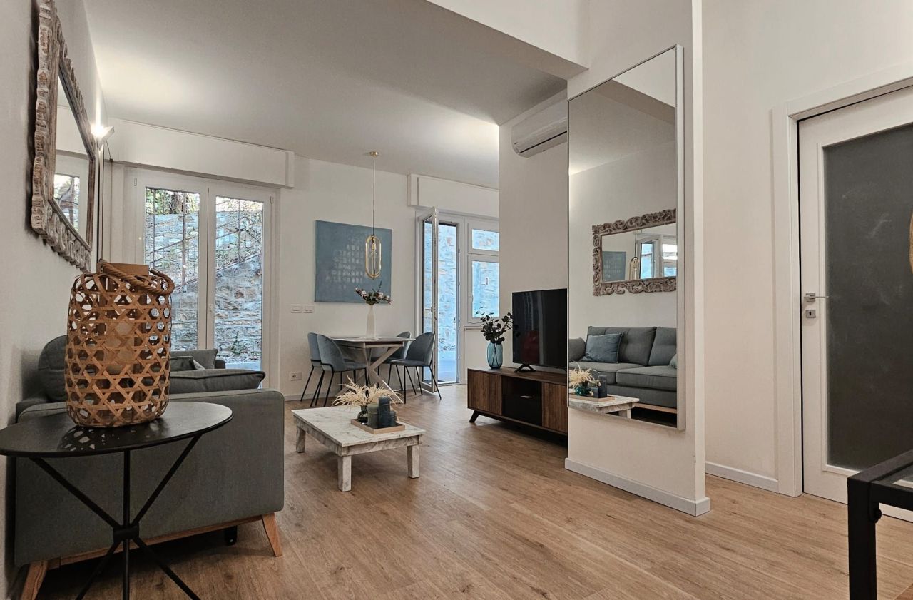 Апартаменты в Сан-Ремо, Италия, 160 м² - фото 1