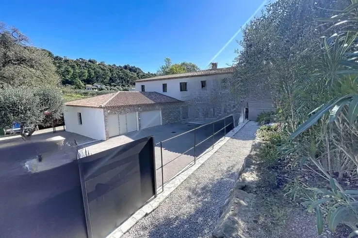 Квартира в Каннах, Франция, 224 м² - фото 1