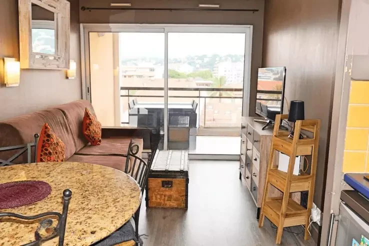 Квартира в Каннах, Франция, 25 м² - фото 1
