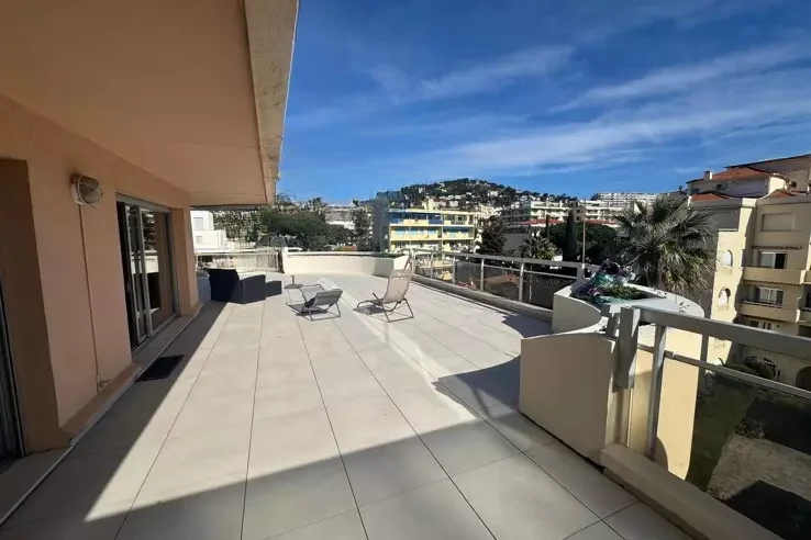 Квартира в Каннах, Франция, 194 м² - фото 1