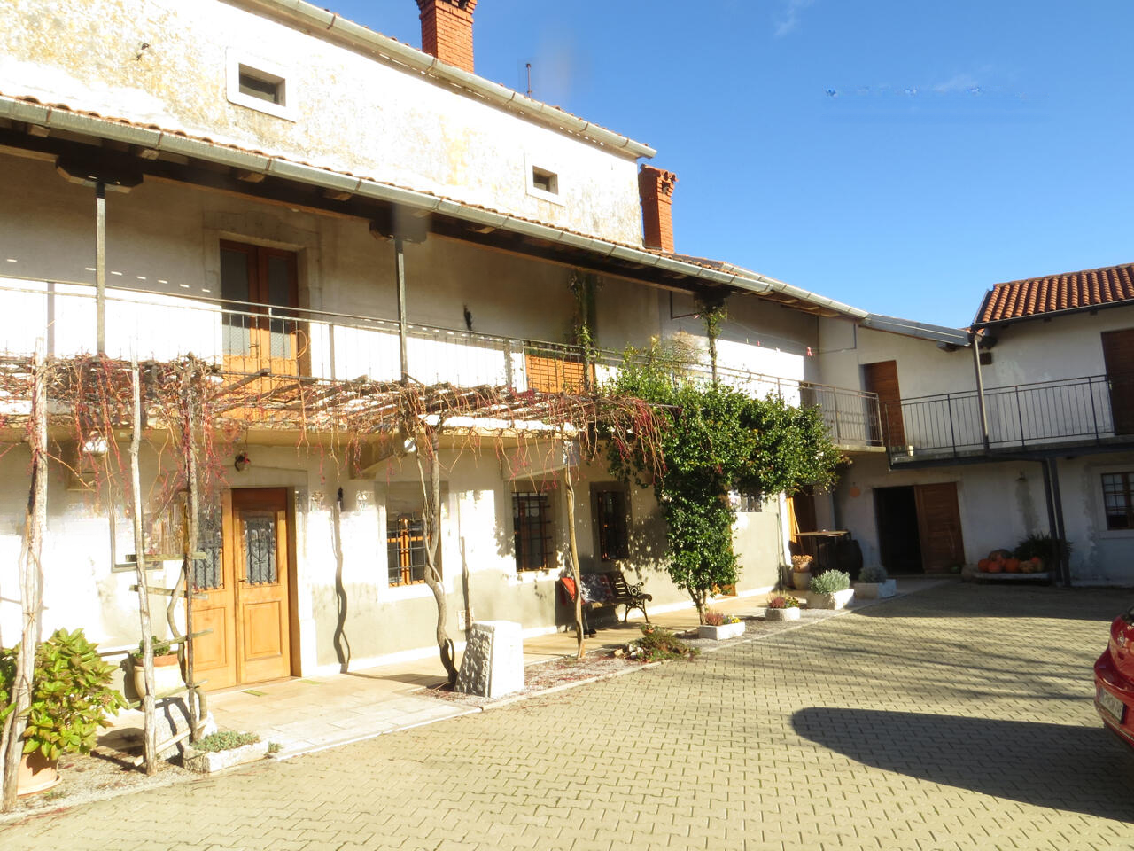 Дом в Сежане, Словения, 1 003 м² - фото 1