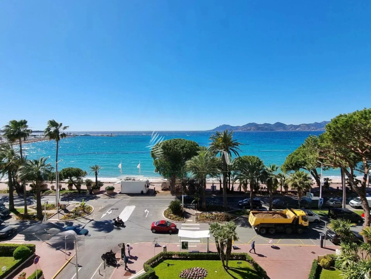 Квартира в Каннах, Франция, 66 м² - фото 1