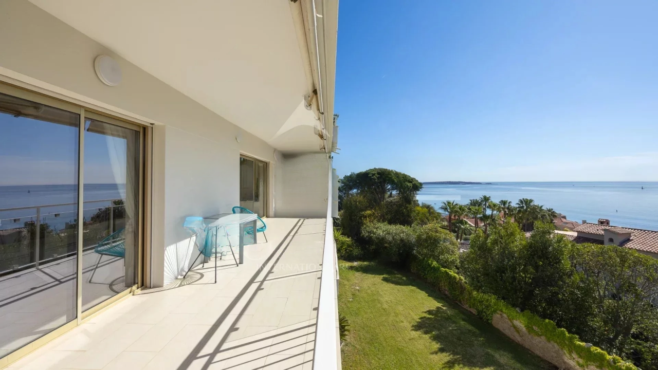 Квартира в Каннах, Франция, 120 м² - фото 1