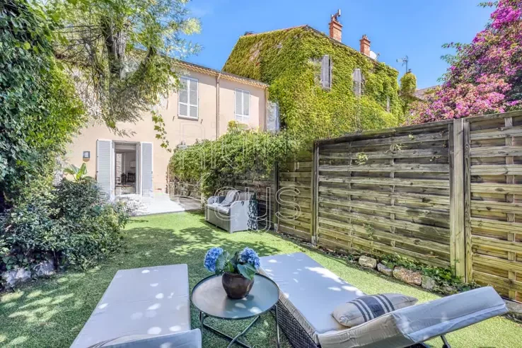 Квартира в Каннах, Франция, 60 м² - фото 1