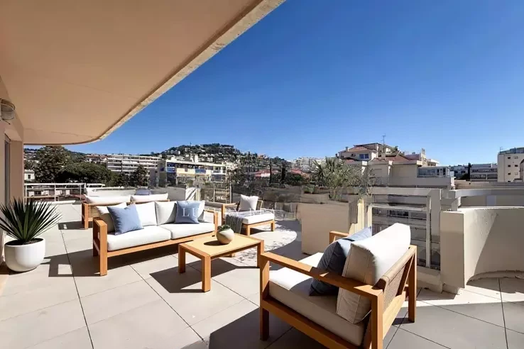 Квартира в Каннах, Франция, 194 м² - фото 1