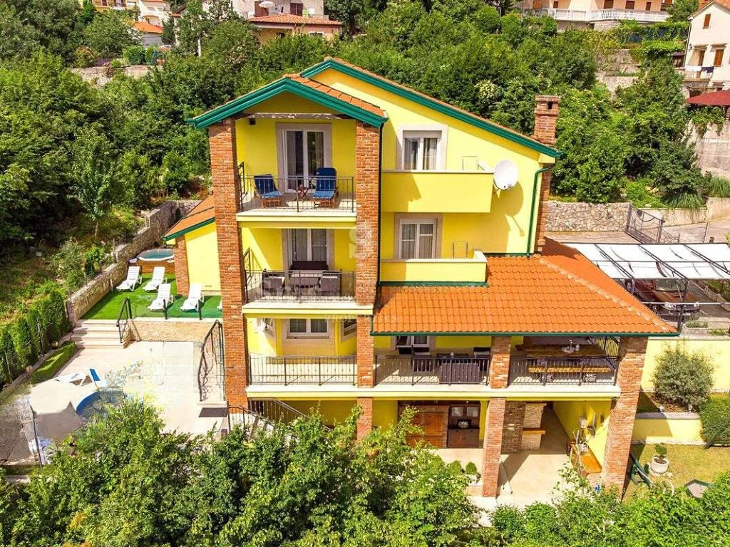 Дом в Опатии, Хорватия, 639 м² - фото 1